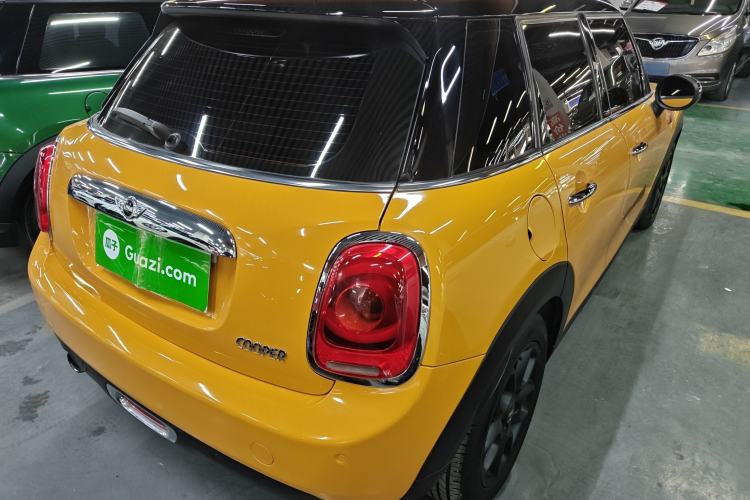 Used  MINI 2015 1.5T COOPER Fun Five-Door Edition