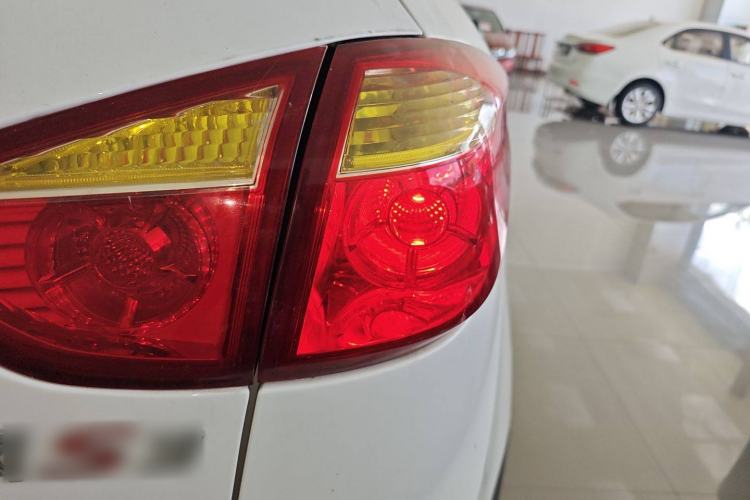 Used  Refine S3 2014 1.5L CVT Luxury Model