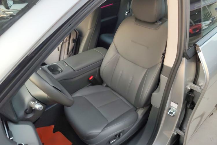 TDK.VehicleDetails.img