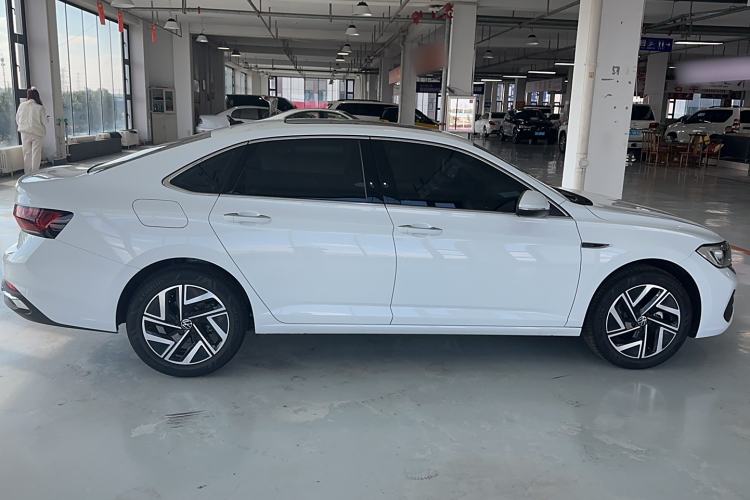 Used Volkswagen Sagitar 2025 Revised Version Three 300TSI DSG Excellence Edition