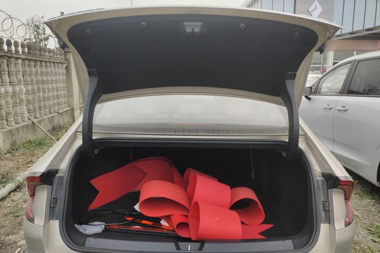 Used Wuling Xingguang 2024 Co-Creation Edition 510 Advanced Model