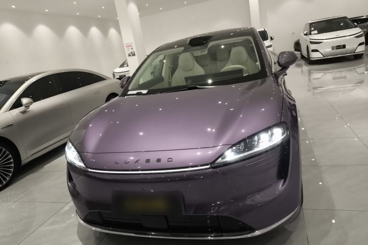 Used Hima Luxeed R7 2024 All-Electric 667 km Max