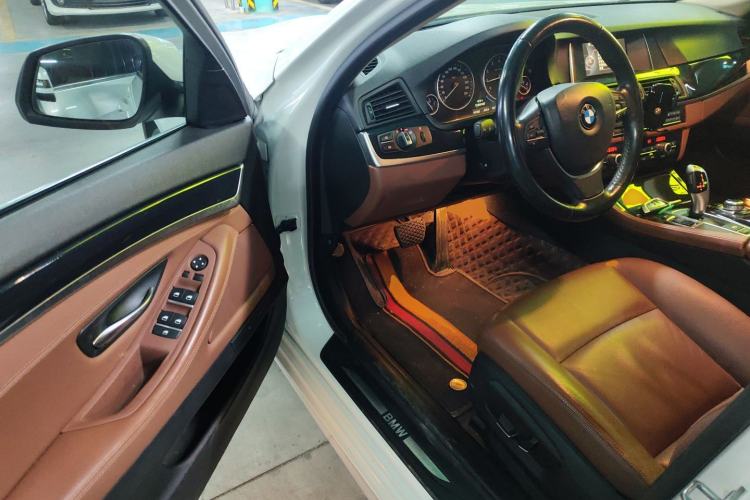 Used BMW 5 Series 2017 520Li Elegant Edition
