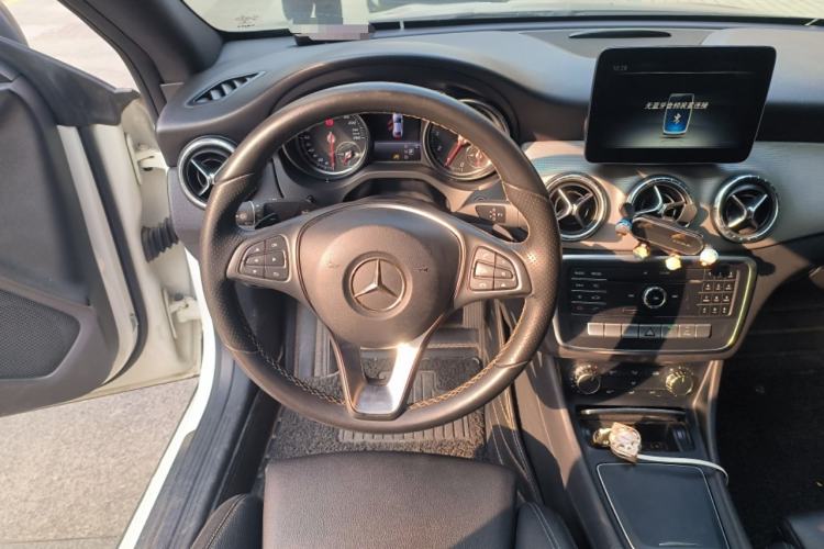 Used Mercedes-Benz CLA 2017 Facelifted CLA 200 Stylish Edition
