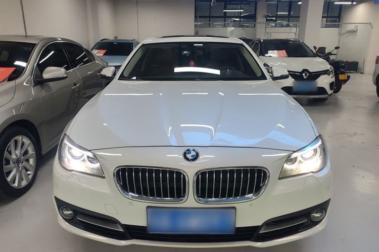Used BMW 5 Series 2014 520i Elegant Edition
