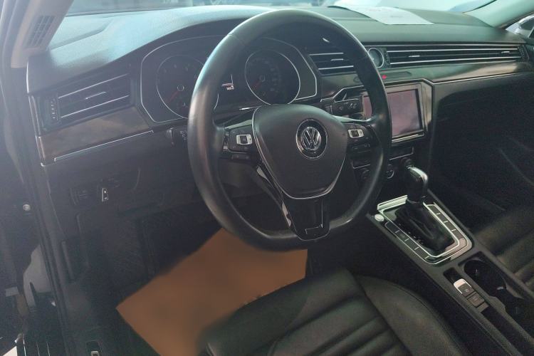 Used Volkswagen Magotan 2019 330TSI DSG Luxury Model China V Standard
