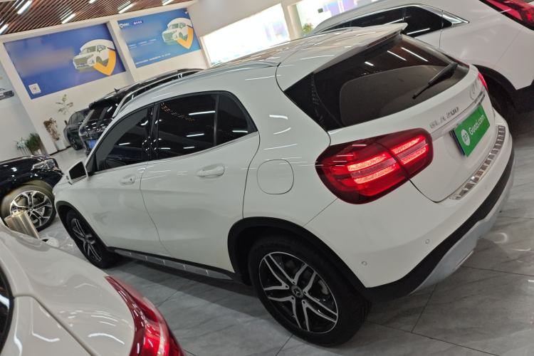 Used Mercedes-Benz GLA 2017 GLA 200 Fashion Model
