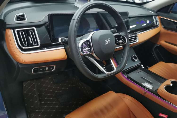 Used JETOUR Shanhai Shanhai L7 2024 1.5T 120km MAX+ 7-Seater
