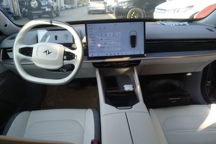 Used  eπ007 2024 Pure Electric 540 All-Wheel Drive Max Edition
