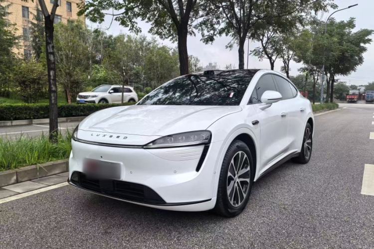 Used Hima Luxeed R7 2024 All-Electric 802 km Max
