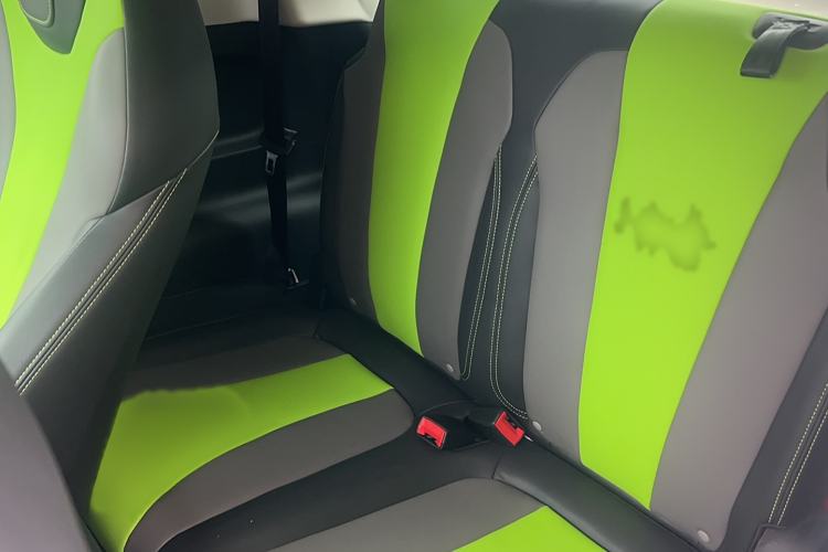 Used Roewe Clever 2021 302 km New Four-Seater Super-Efficient Version
