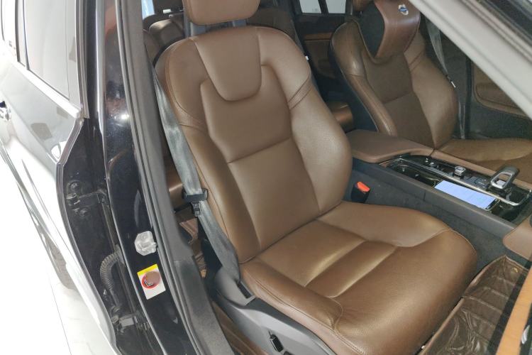 Used Volvo XC90 2022 B6 Zhiyi Luxury Edition 7-Seater
