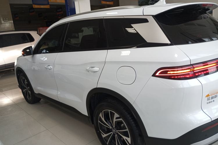 Used BYD Song Pro New Energy 2024 HONOR Edition DM-i 71KM Navigation Model
