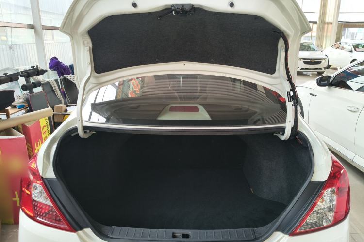 Used Nissan Sunny 2015 1.5XE Manual Comfort Edition