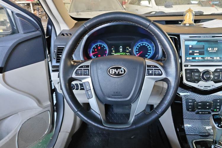 Used BYD Surui 2012 1.5TID Automatic Luxury Version
