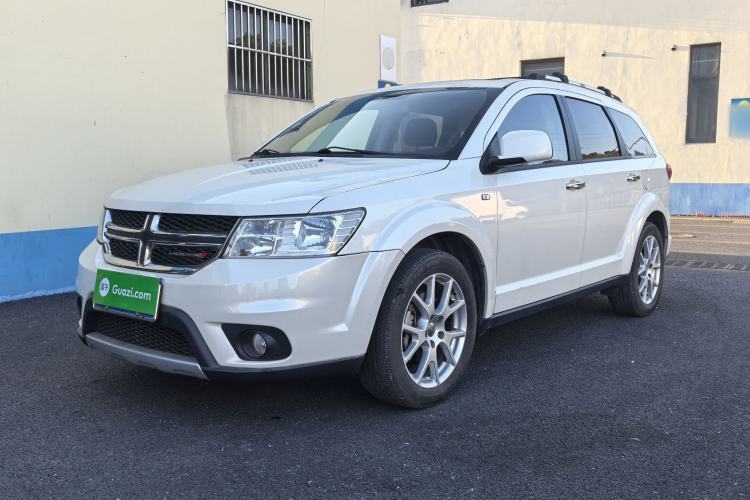 Used Dodge Journey 2013 2.4L Two-Wheel Drive Luxury Version
