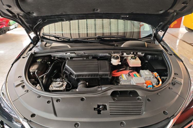 Used BYD Tang New Energy 2018 DM 2.0T All-Wheel Drive Smart Connectivity Luxury Model 7 Seats China V Emission Standard
