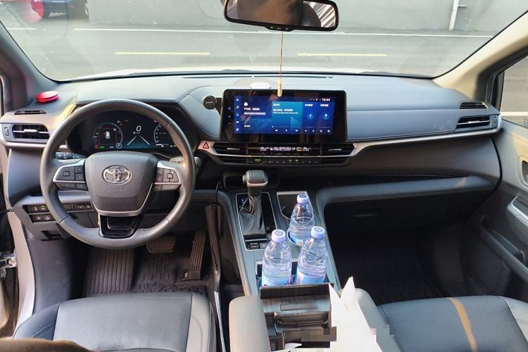 Used Toyota Sienna 2021 2.5L Hybrid Ultimate Edition
