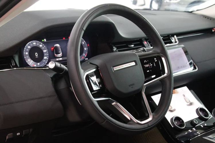 Used Land Rover Range Rover Evoque 2023 Aurora L 249 PS Collins Antique Bronze Special Edition
