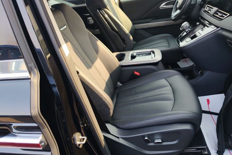 Used Hongqi HQ9 PHEV 2024 2.0T Four-Wheel Drive Business Edition
