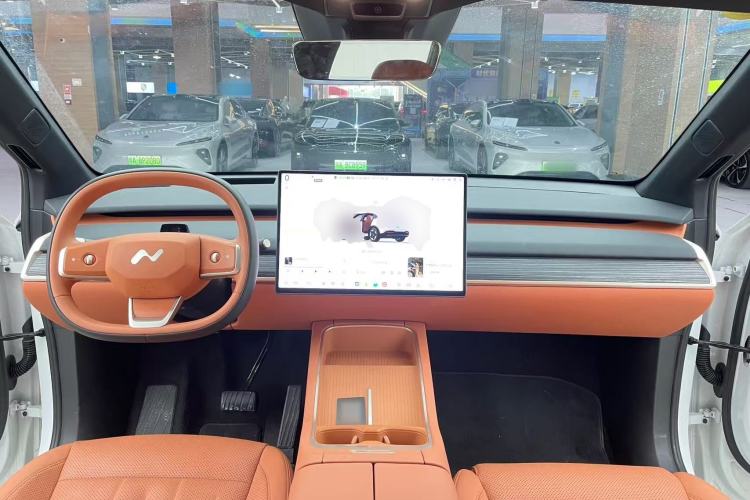 Used ONVO L60 2024 60 kWh All-Wheel Drive
