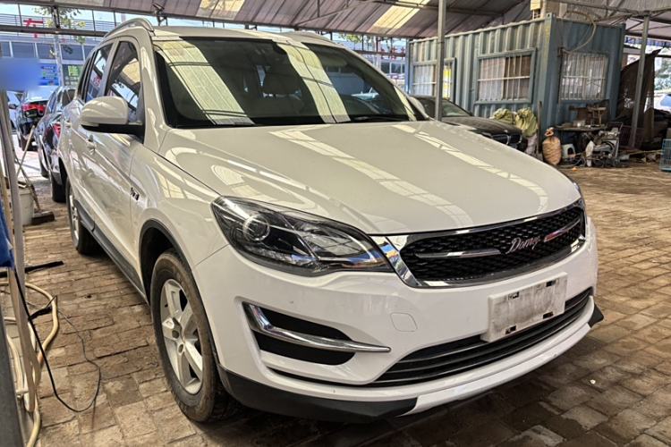 Used Zotye Domy X5 2017 Value Edition 1.6L Manual Comfort Model
