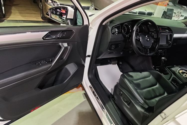 Used Volkswagen Tiguan L 2018 330TSI Automatic Two-Wheel Drive Luxury Edition