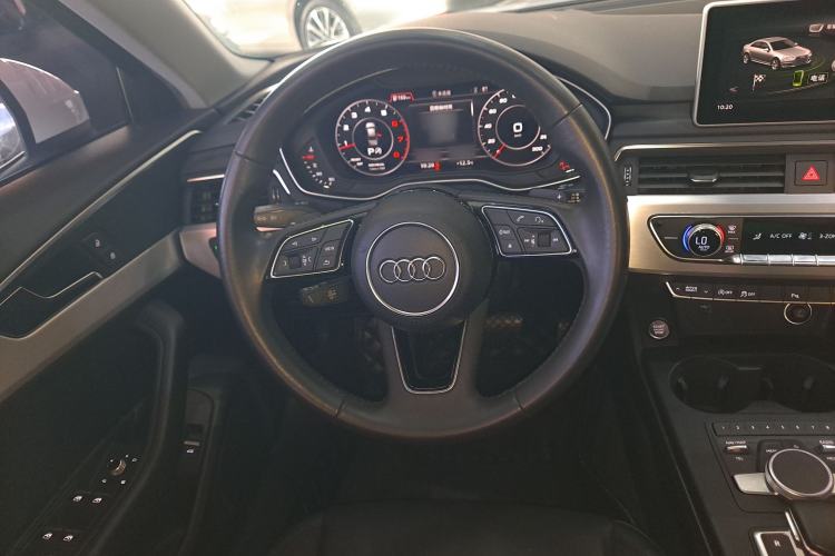 Used Audi A4L 2018 30th Anniversary Edition 40 TFSI Fashion Model
