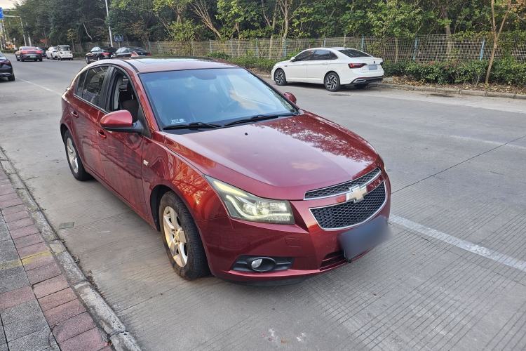 Used Chevrolet Cruze 2013 Hatchback 1.6L Manual Luxury Model