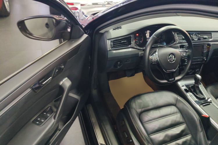 Used Volkswagen Passat 2017 330TSI DSG Luxury Edition