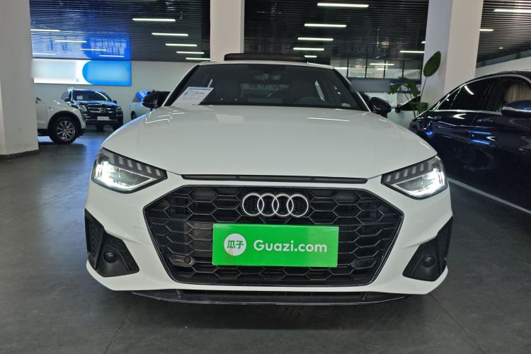 Used Audi A4L 2023 40 TFSI Luxury Dynamic Model
