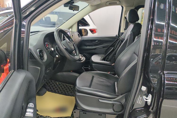 Used Mercedes-Benz Vito 2021 2.0T Elite Version 7 Seats
