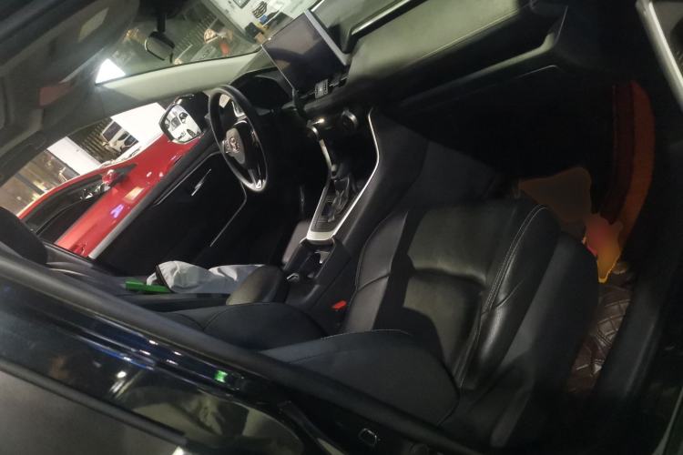 Used Toyota Wildlander 2020 Dual-Engine 2.5L E-CVT Two-Wheel Drive Luxury Edition
