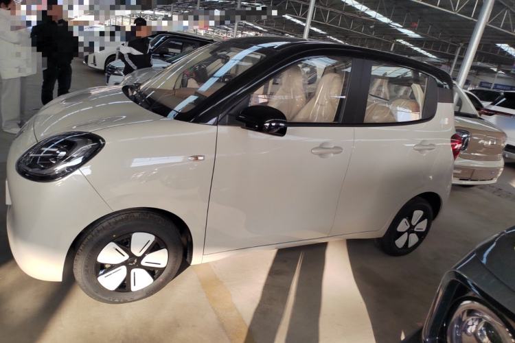 Used Wuling Hongguang MINIEV 2025 Four-Door Version Zhenxiang+ Edition
