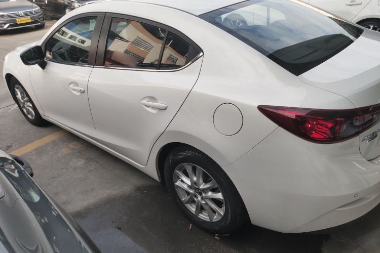Used Mazda Mazda 3 Axela 2019 Cloud-Controlled Version Sedan 1.5L Automatic Comfort Trim China VI Standard
