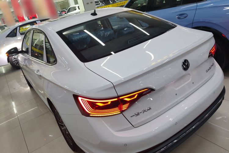 Used Volkswagen Sagitar 2025 Facelift 200TSI DSG Flyover Edition