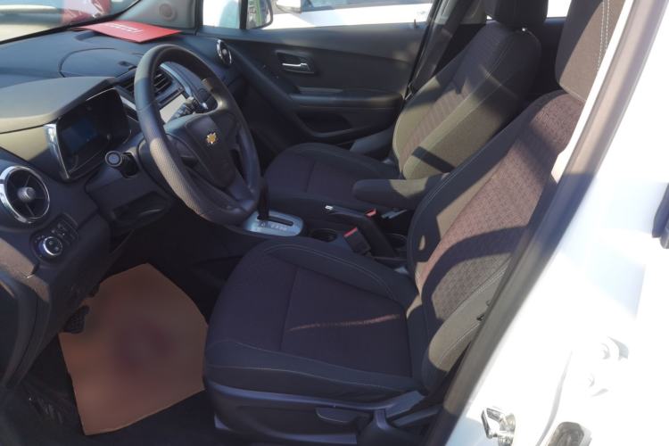 Used Chevrolet Trax 2016 1.4T Automatic Two-Wheel Drive Comfort Version with Sunroof
