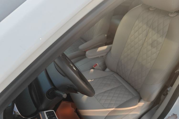 Used Buick GL8 2023 Land Executive Class Smart Enjoyment Model
