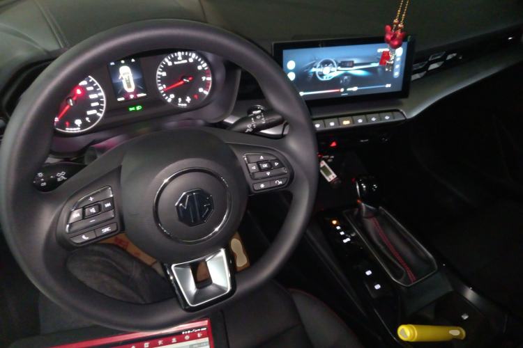 Used MG 5 2023 180 DVVT CVT Fashion Edition
