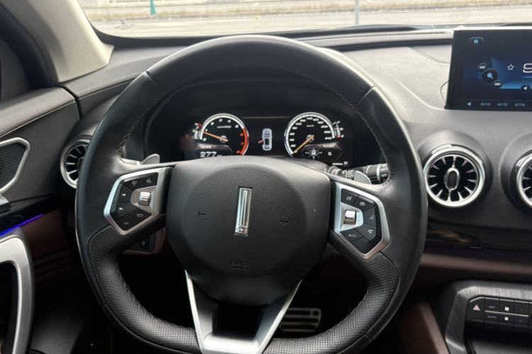 Used Wey VV7 2017 2.0T Flagship Edition
