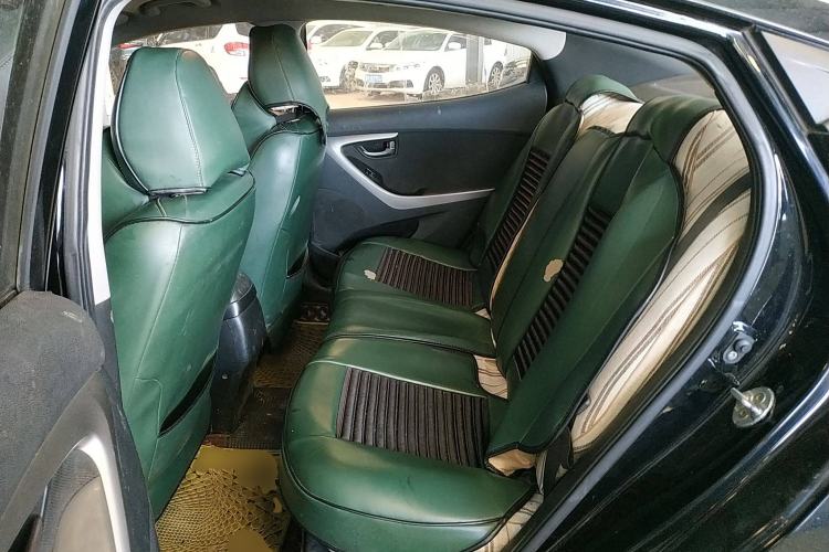 Used Hyundai Elantra 2012 1.6L Manual Fashion Edition
