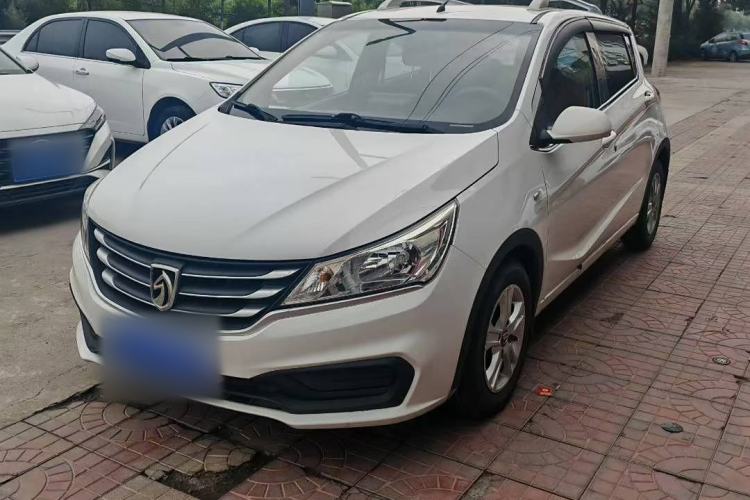 Used Baojun 310 2016 1.2L manual Comfort trim level

