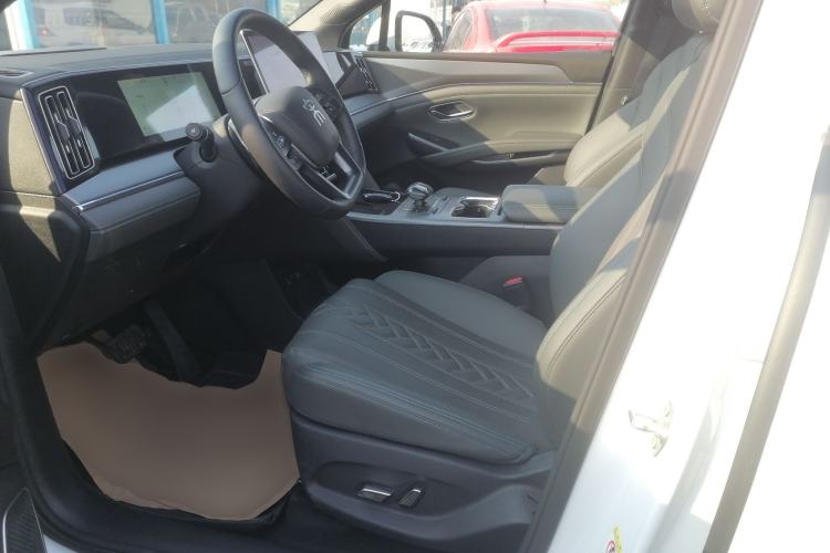 Used BYD Song L DM-i 2025 Intelligent Driving Version 160 km Beyond-Range Type
