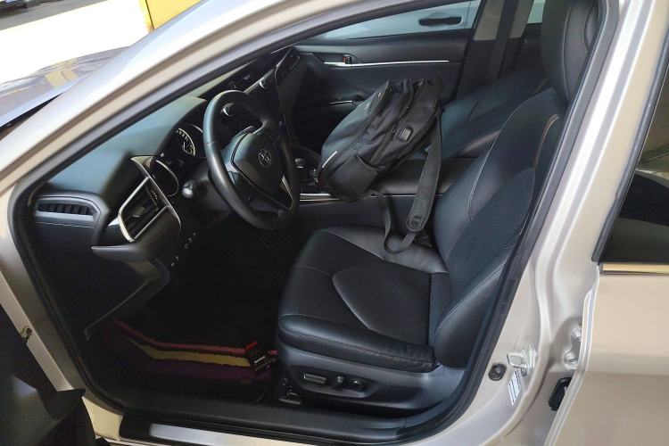 Used Toyota Camry 2019 Revised Version 2.5G Luxury Edition
