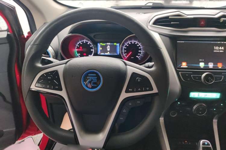 Used BYD Yuan New Energy 2018 EV360 Smart Connect Cool Edition
