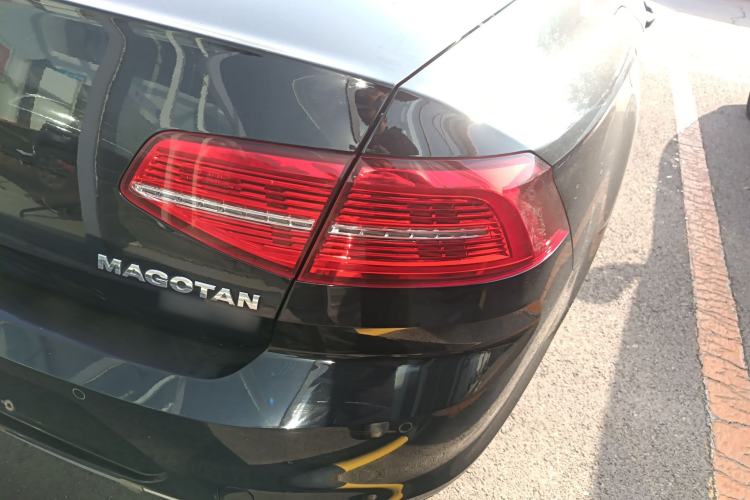 Used Volkswagen Magotan 2018 Facelift 380TSI DSG Luxury Version
