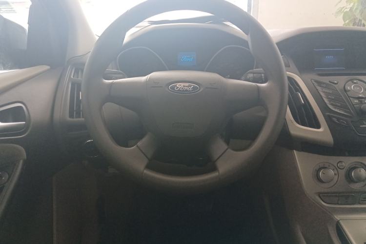 Used Ford Focus 2012 Sedan 1.6L Automatic Comfort Model
