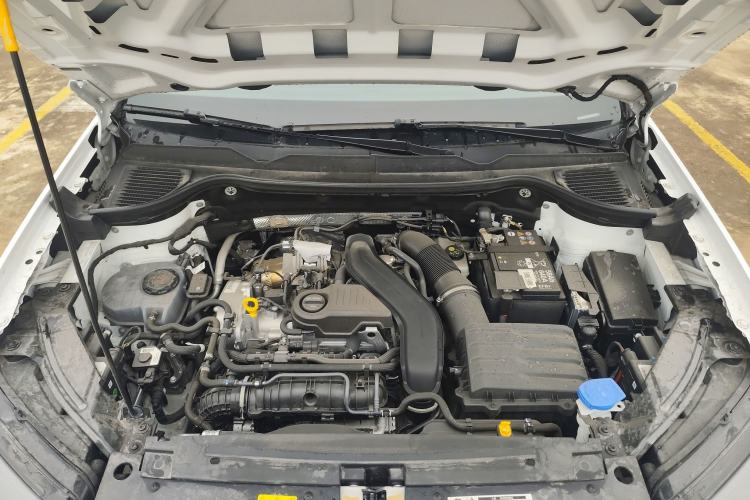 Used Volkswagen Tharu 2024 300TSI Two-Wheel-Drive Moon Luxury Edition
