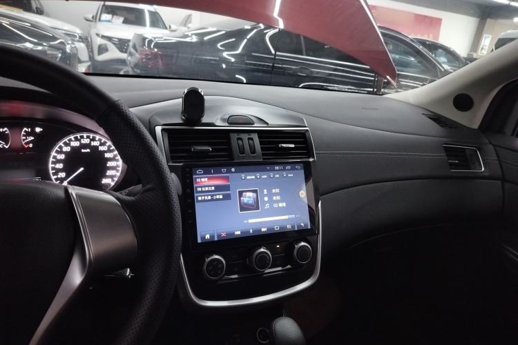 Used Nissan Tiida 2021 1.6L CVT Cool Edition
