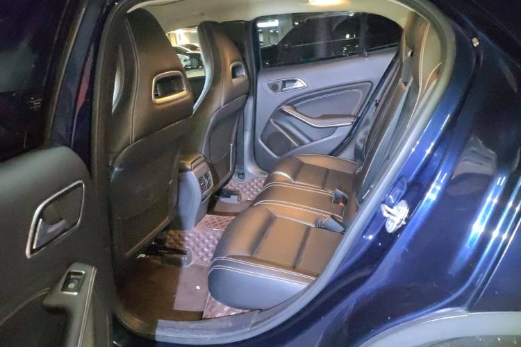 Used Mercedes-Benz GLA 2015 GLA 200 Fashion Model